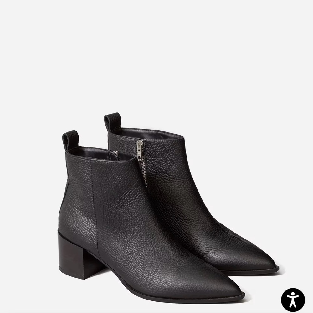 Everlane *Brand New* 100% Italian Leather Boss Boots- Black Size 7